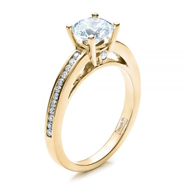 Yellow gold diamond ring